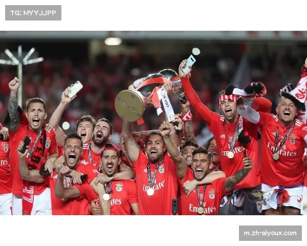 索尔斯比闪电进球助热那亚领先都灵 展现强大锋线火力